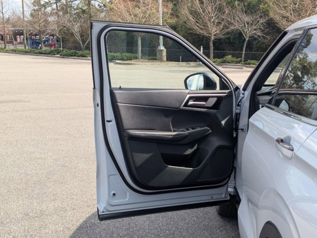 Used 2023 Mitsubishi Outlander SE image 14