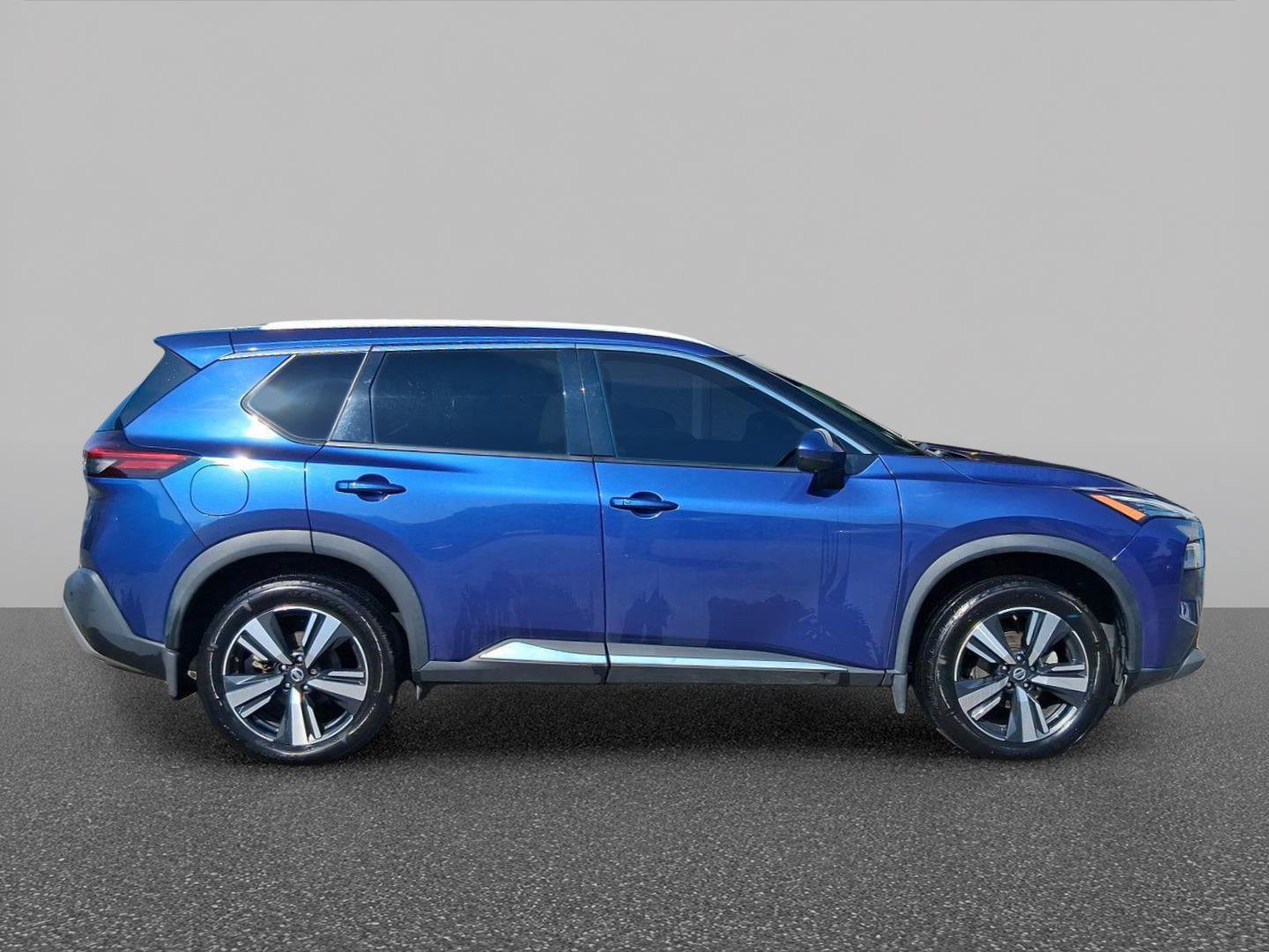 Used 2021 Nissan Rogue SL FWD image 3