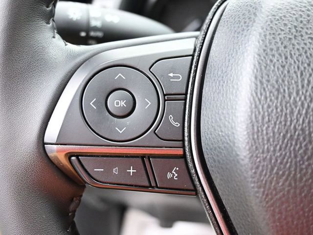 Used 2024 Toyota Camry SE w/ Convenience Package FWD image 17