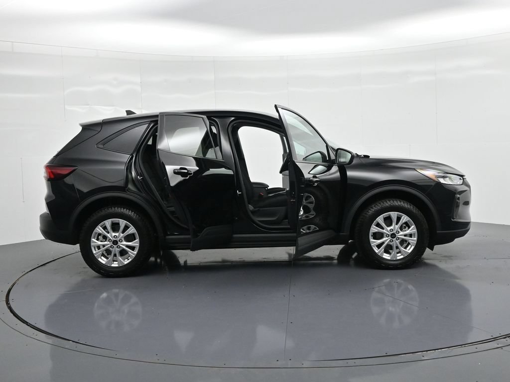 Certified 2025 Ford Escape Active w/ Cold Weather Package AWD/4WD image 23