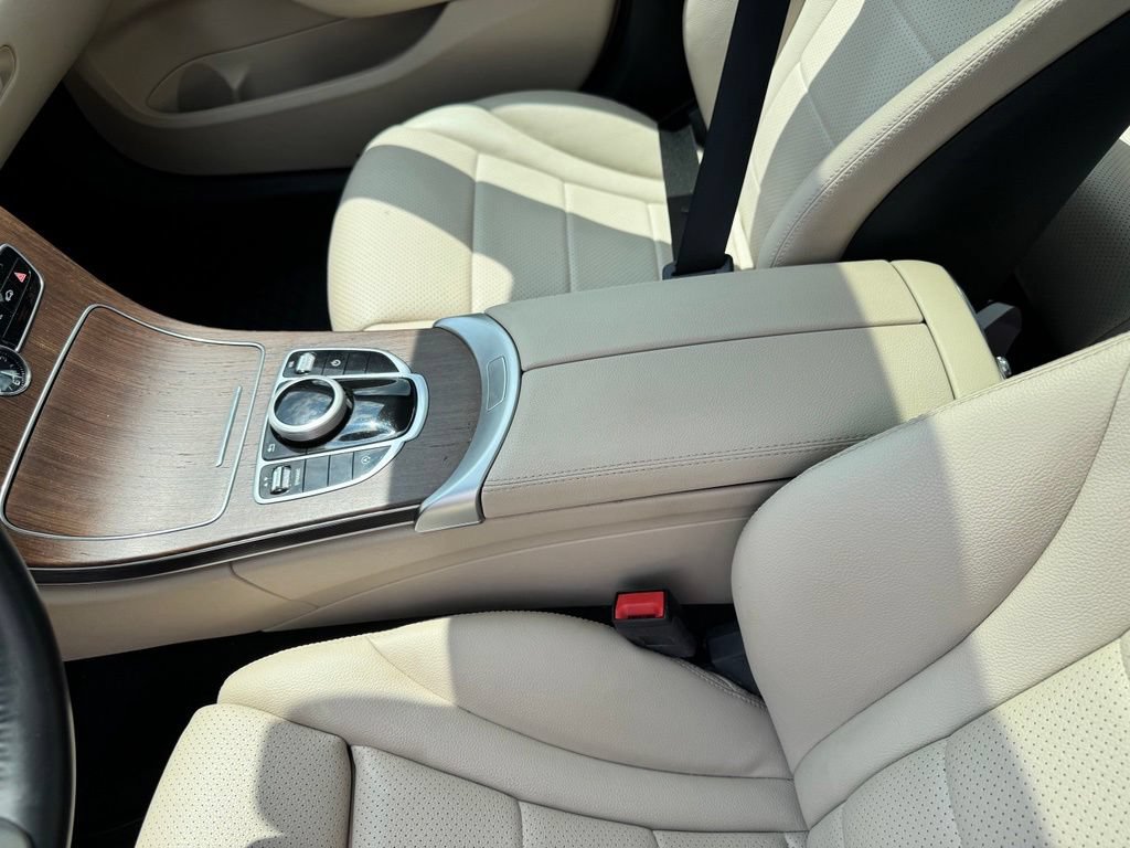 Used 2021 Mercedes-Benz C 300 4MATIC Sedan image 17