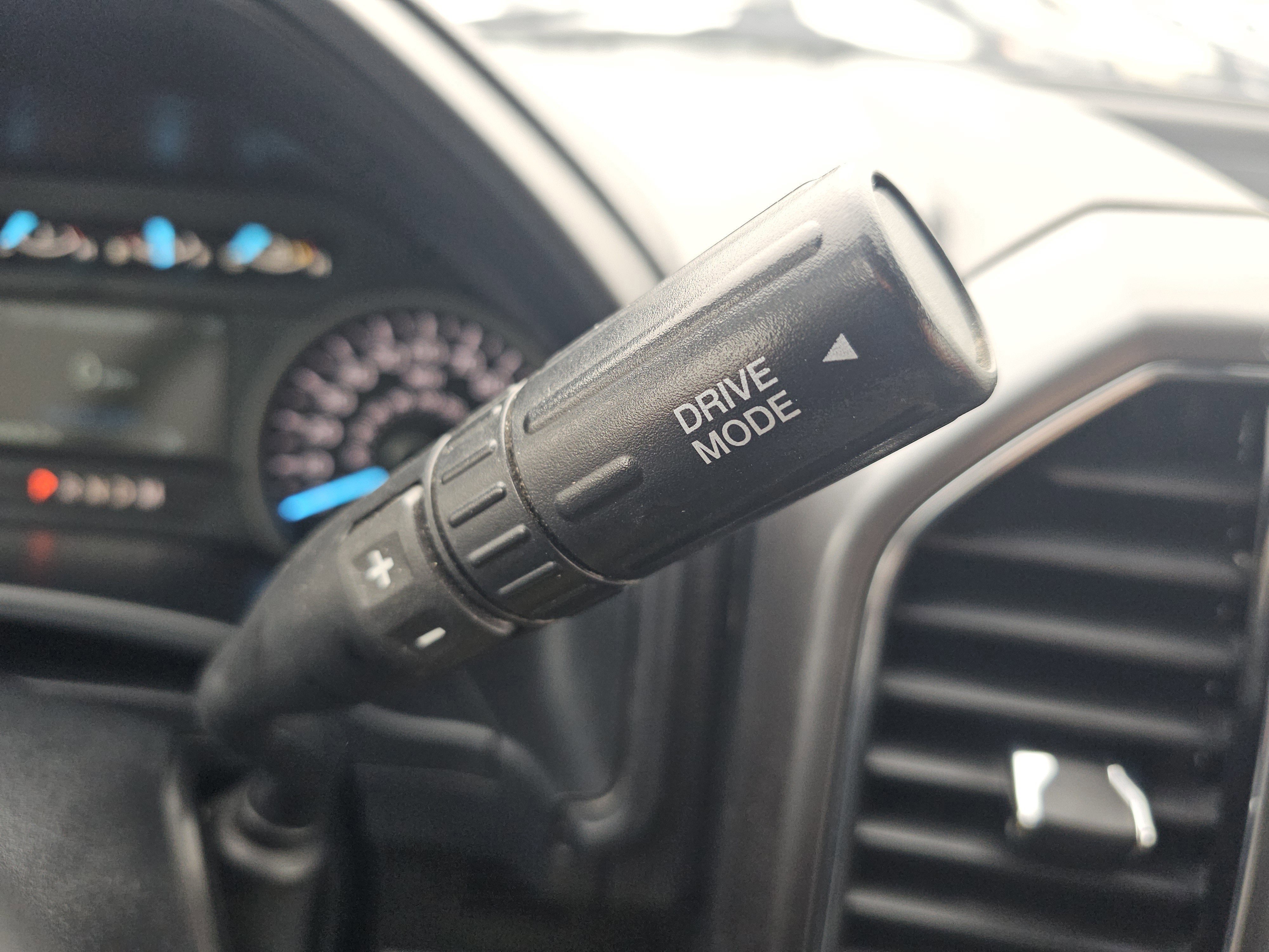 Certified 2019 Ford F150 XLT w/ Trailer Tow Package image 31