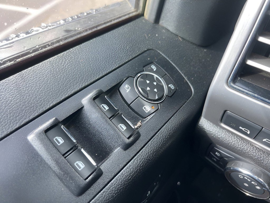 Certified 2018 Ford F150 Platinum w/ Equipment Group 701A Luxury AWD/4WD image 27