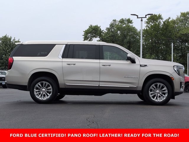 Used 2023 GMC Yukon XL SLT w/ SLT Premium Package AWD/4WD image 4