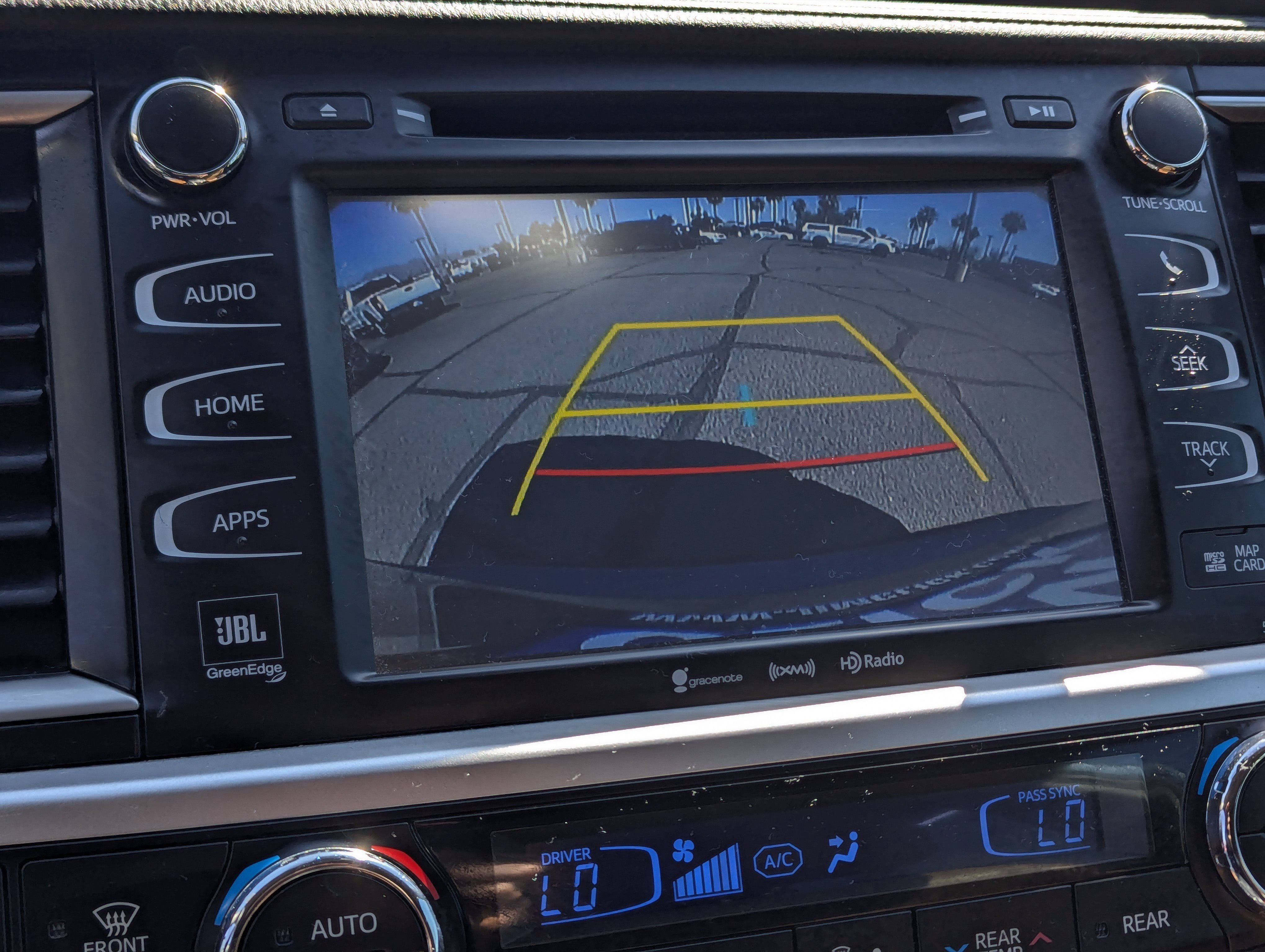 Used 2019 Toyota Highlander Limited w/ Carpet Mat Package (TMS) image 12