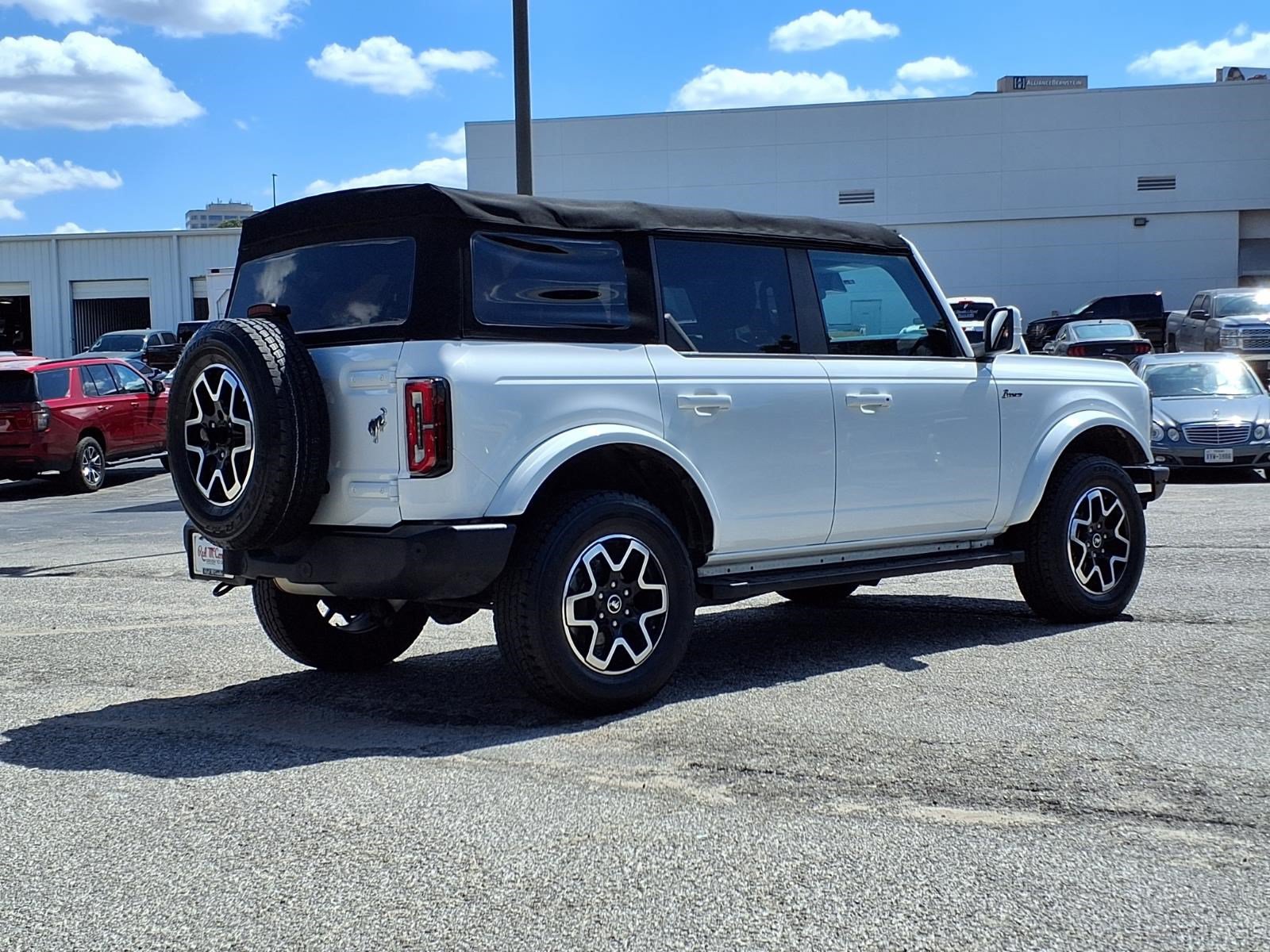 Certified 2022 Ford Bronco Outer Banks AWD/4WD image 6