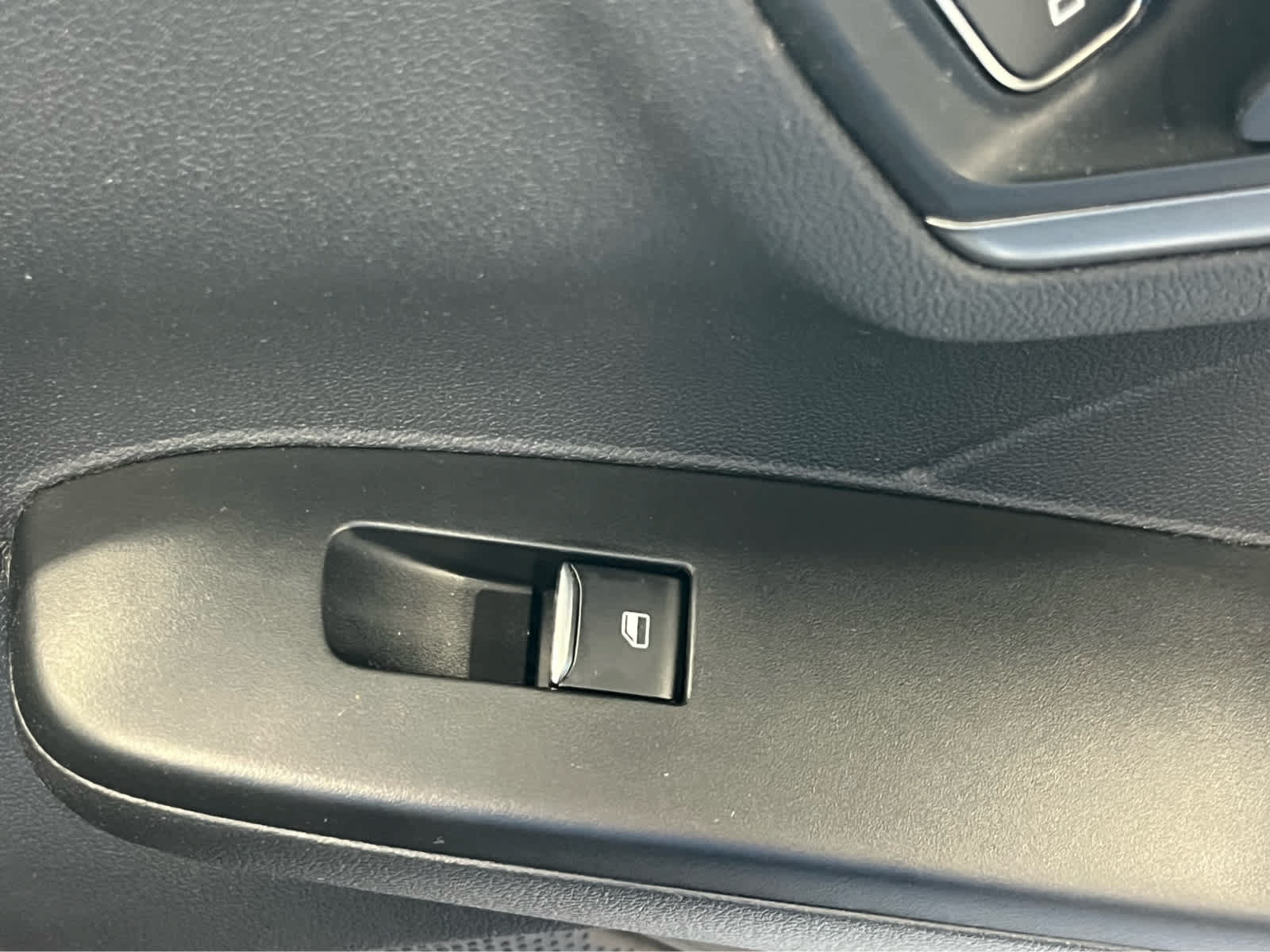 Certified 2024 Ford Escape Active AWD/4WD image 46