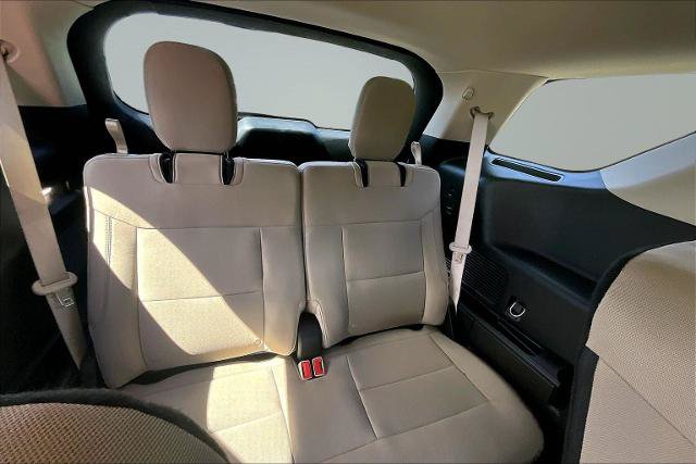 Certified 2023 Ford Explorer XLT RWD image 28