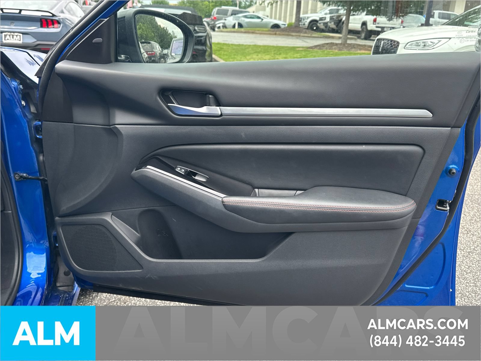 Used 2025 Nissan Altima 2.5 SR FWD image 16
