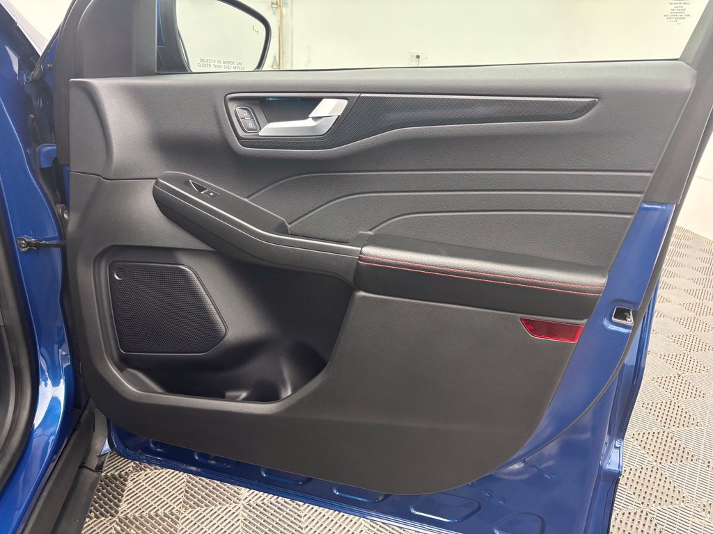 Certified 2023 Ford Escape ST-Line Elite AWD/4WD image 27