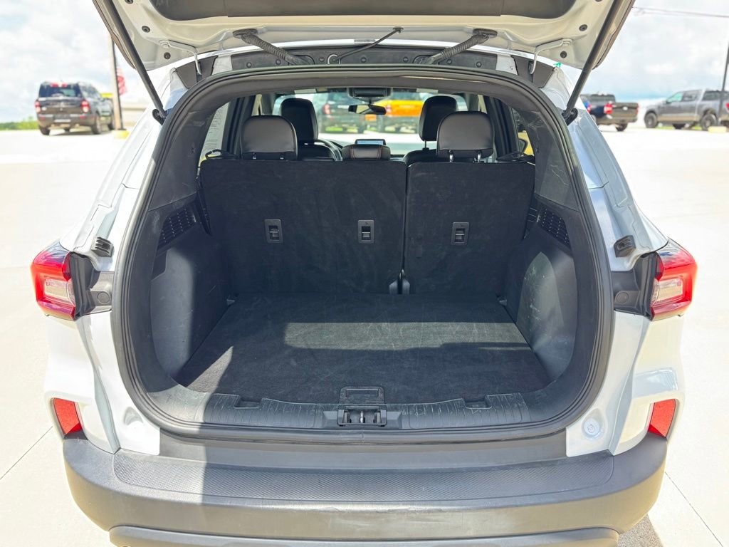 Certified 2025 Ford Escape ST-Line AWD/4WD image 38