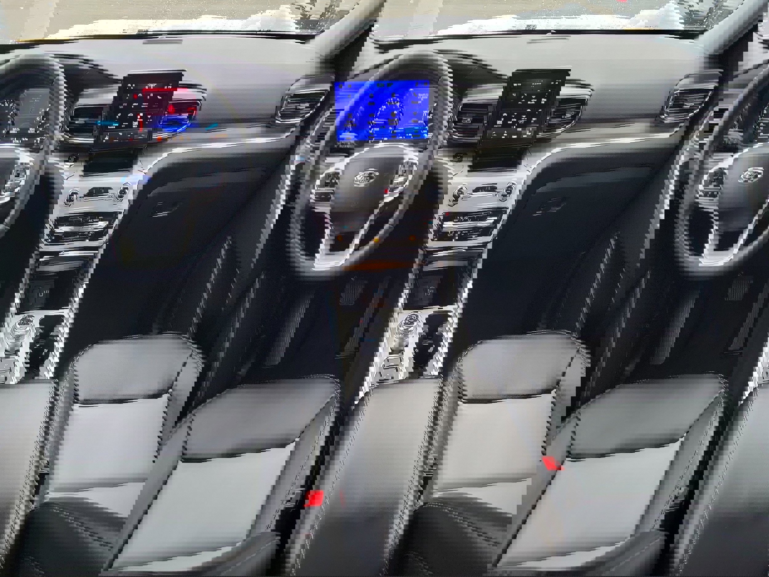 Certified 2023 Ford Explorer XLT w/ Equipment Group 202A image 14