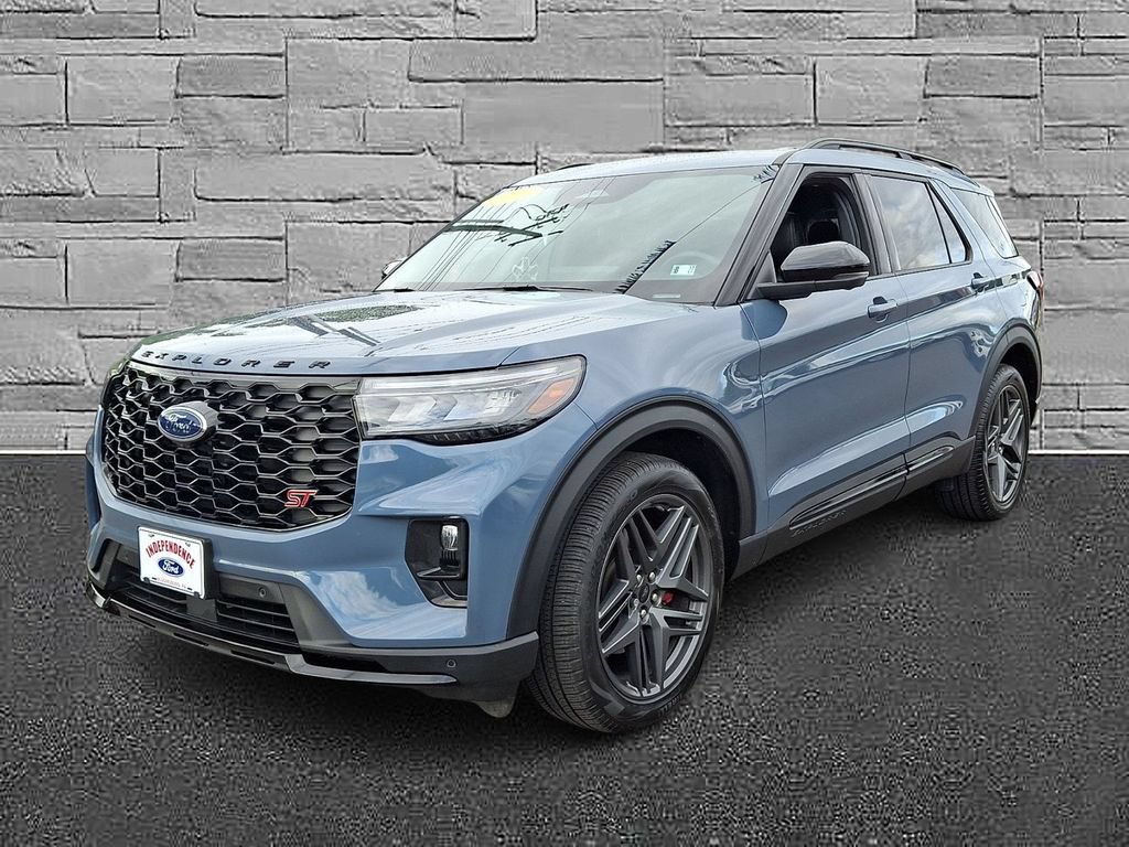 Certified 2025 Ford Explorer ST w/ Sun And Sound Package AWD/4WD image 4