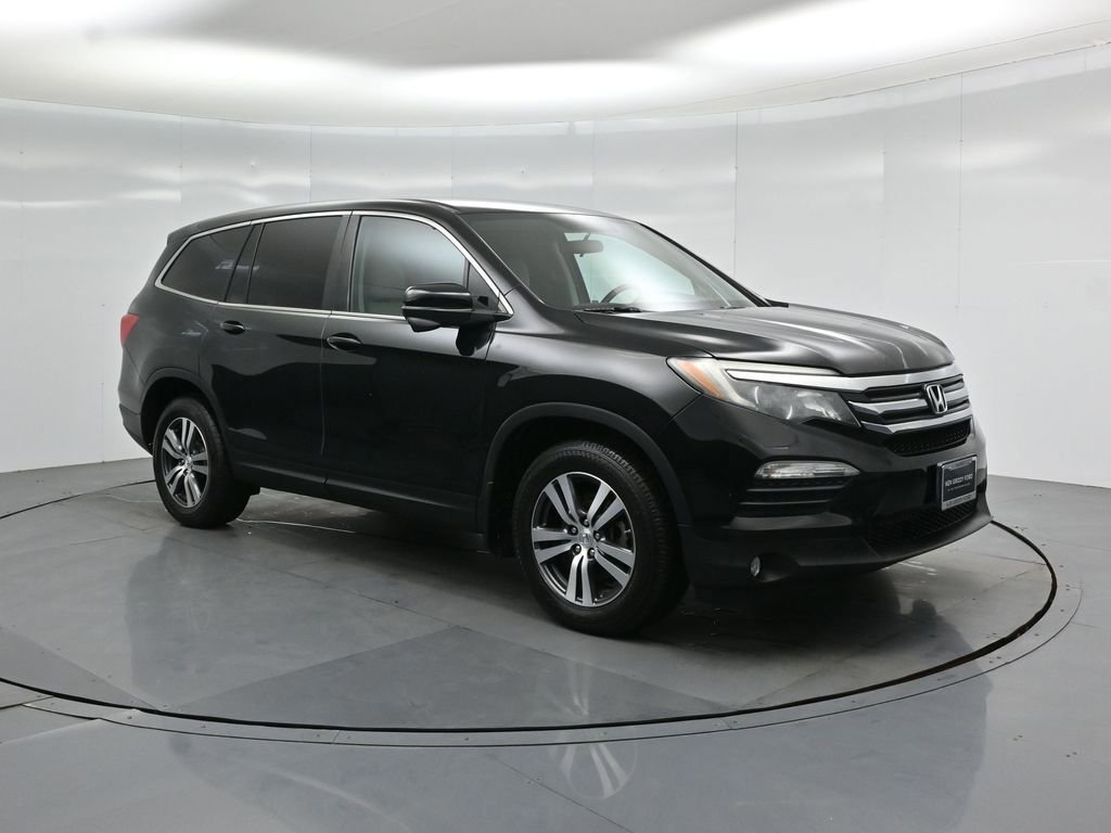 Used 2017 Honda Pilot EX image 3