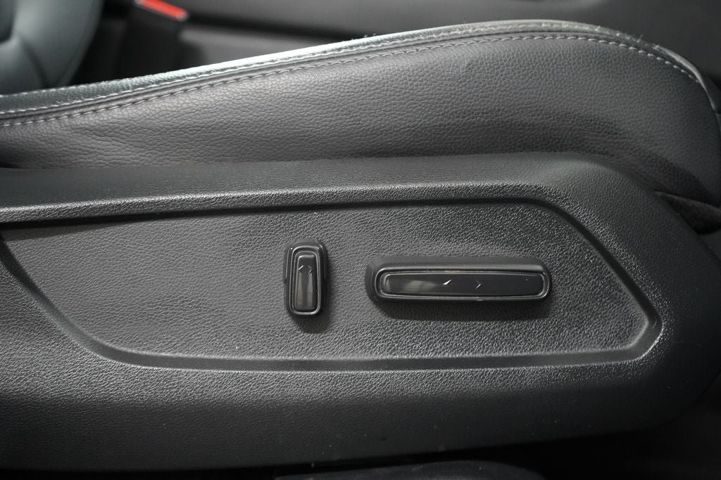 Used 2023 Honda Pilot EX-L image 32