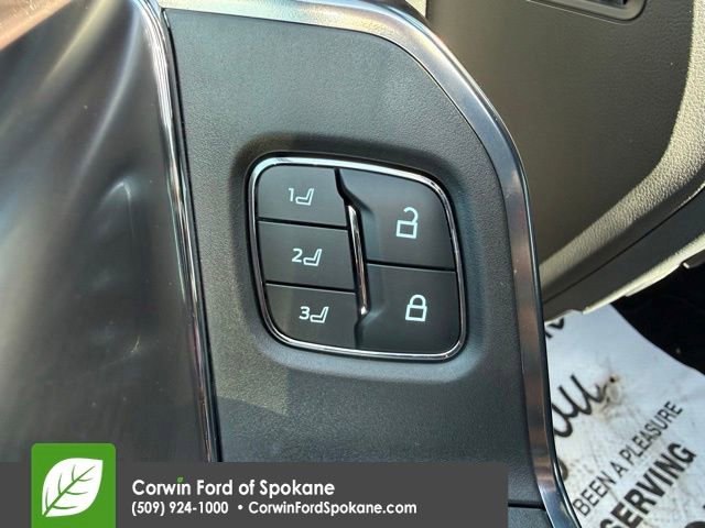 Certified 2026 Ford F450 Platinum AWD/4WD image 22