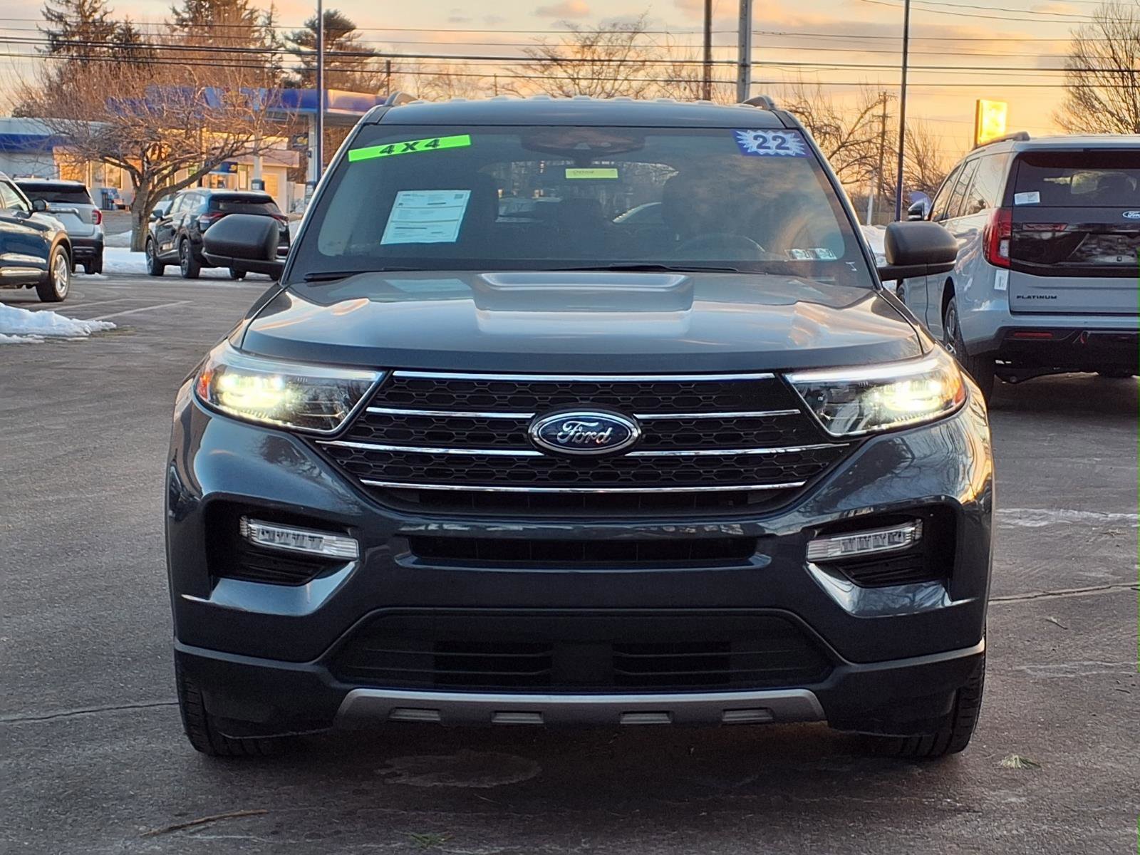 Certified 2022 Ford Explorer XLT w/ Equipment Group 202A image 8