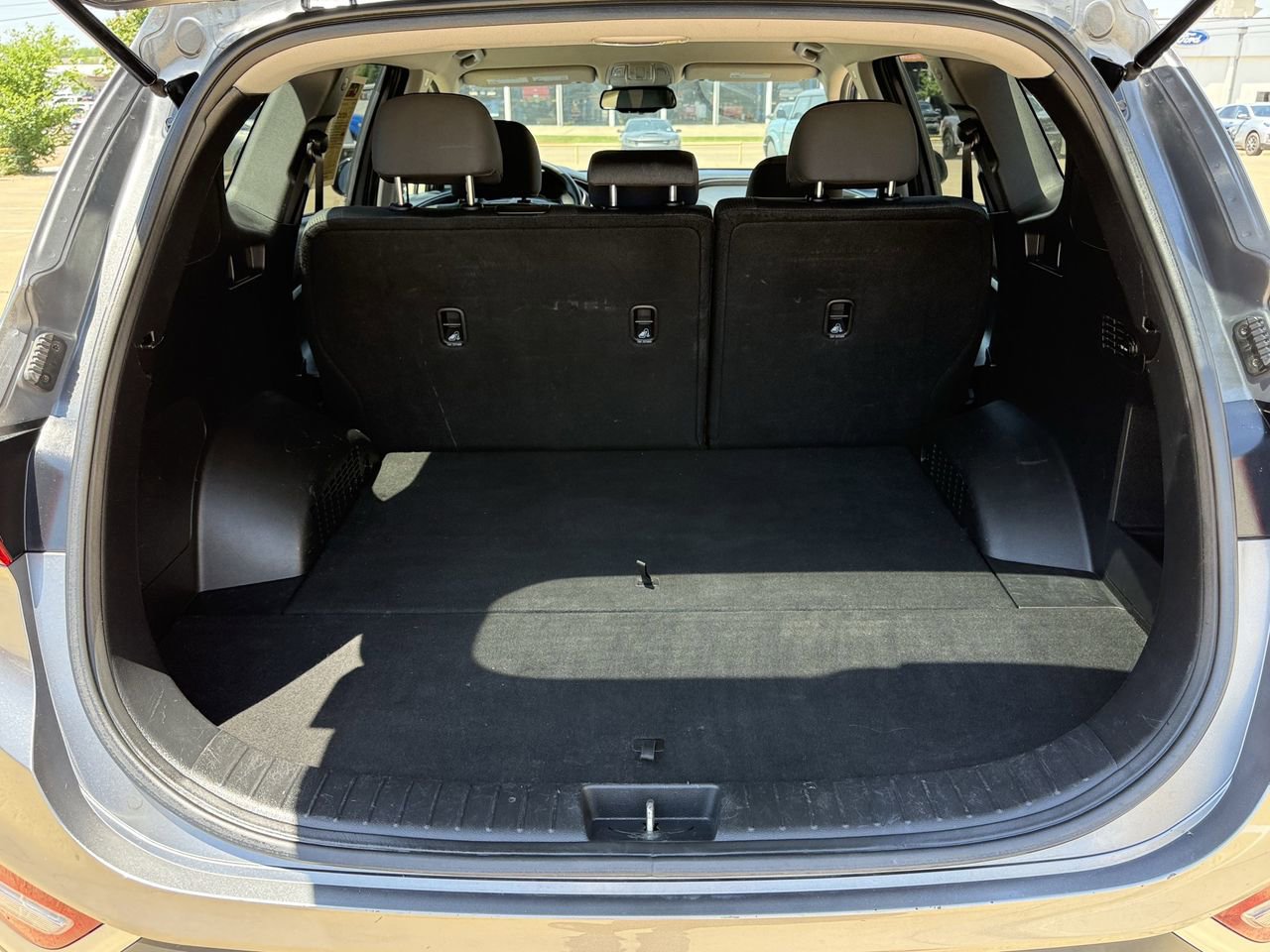 Used 2019 Hyundai Santa Fe SEL FWD image 29