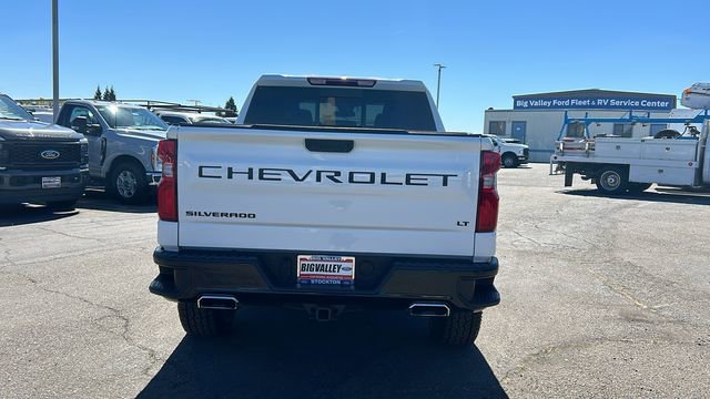 Used 2024 Chevrolet Silverado 1500 LT Trail Boss w/ Convenience Package II image 4