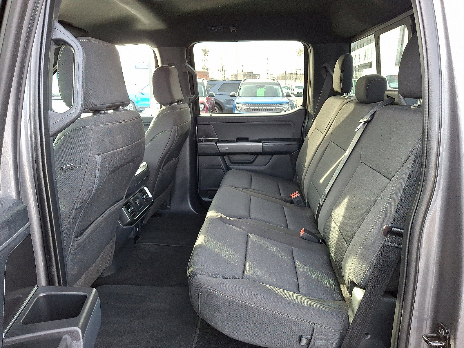 Certified 2022 Ford F150 XLT w/ Equipment Group 302A High image 10