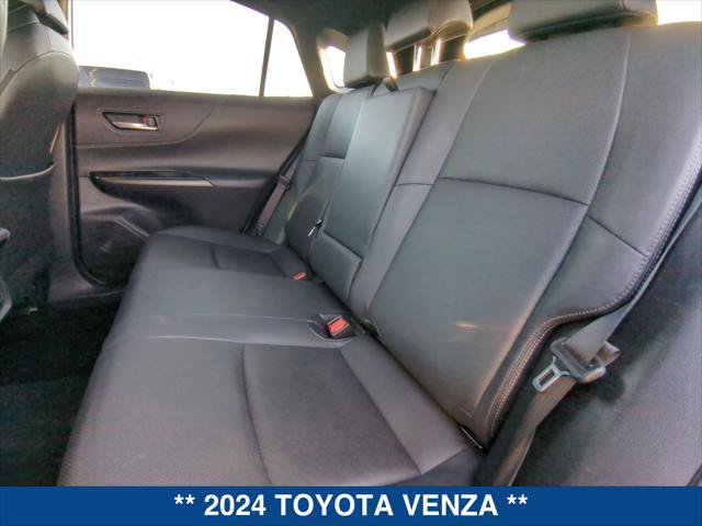 Used 2024 Toyota Venza Limited AWD/4WD image 21