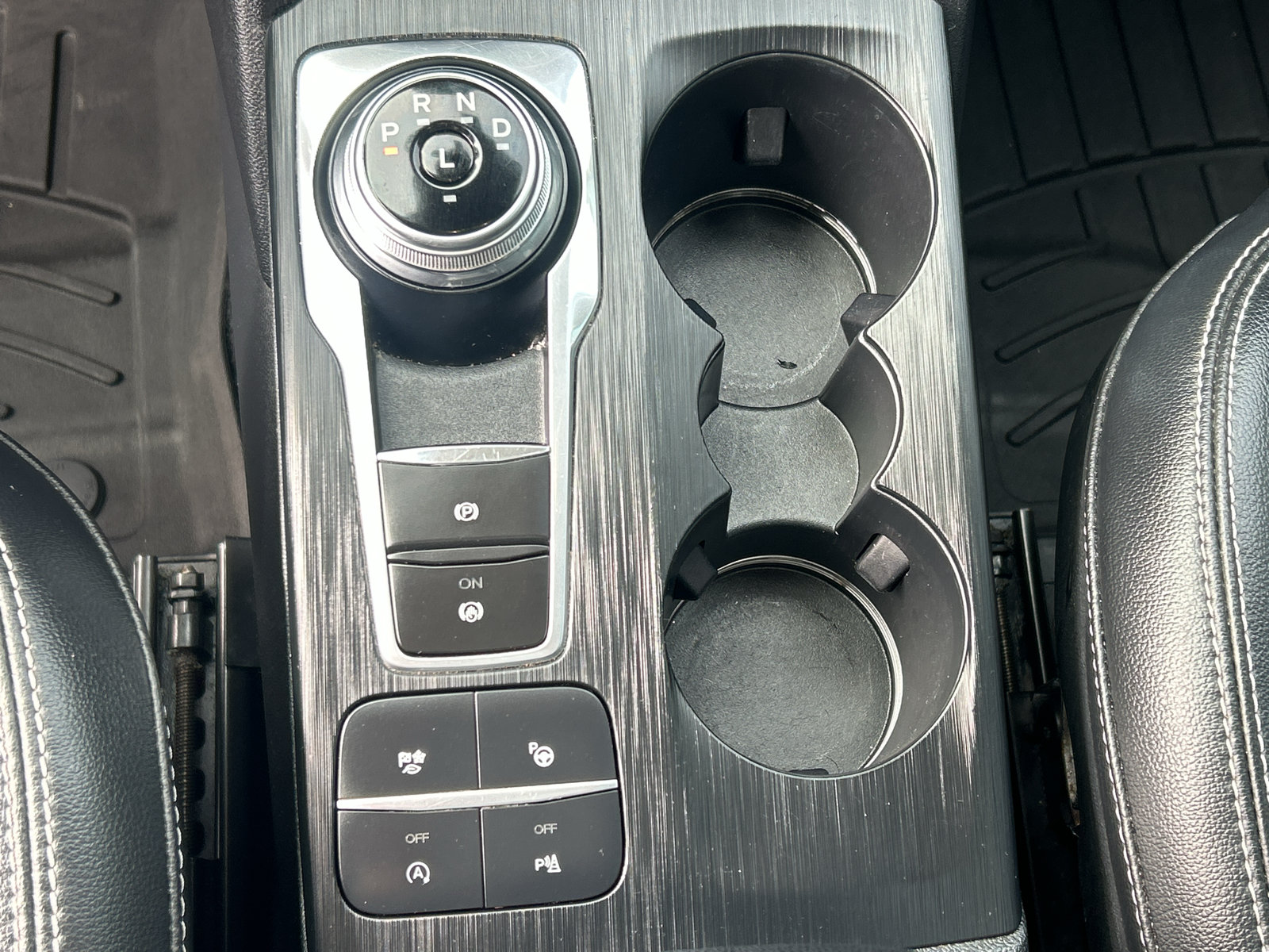 Certified 2021 Ford Escape Titanium AWD/4WD image 22