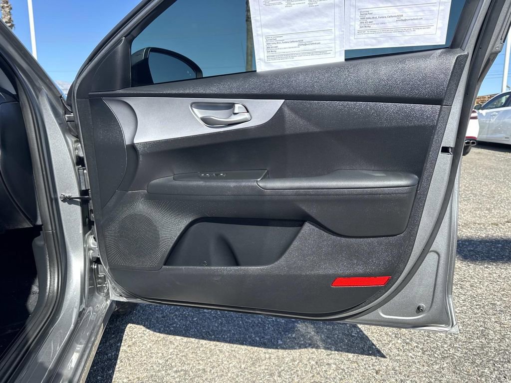 Used 2024 Kia Forte LXS w/ LXS Technology Package image 28