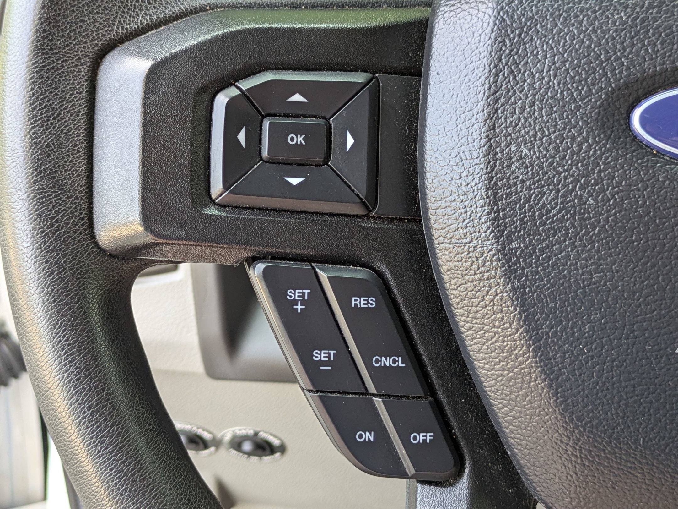 Certified 2024 Ford E-450 and Econoline 450 Super Duty w/ Power Windows & Locks Group RWD image 15
