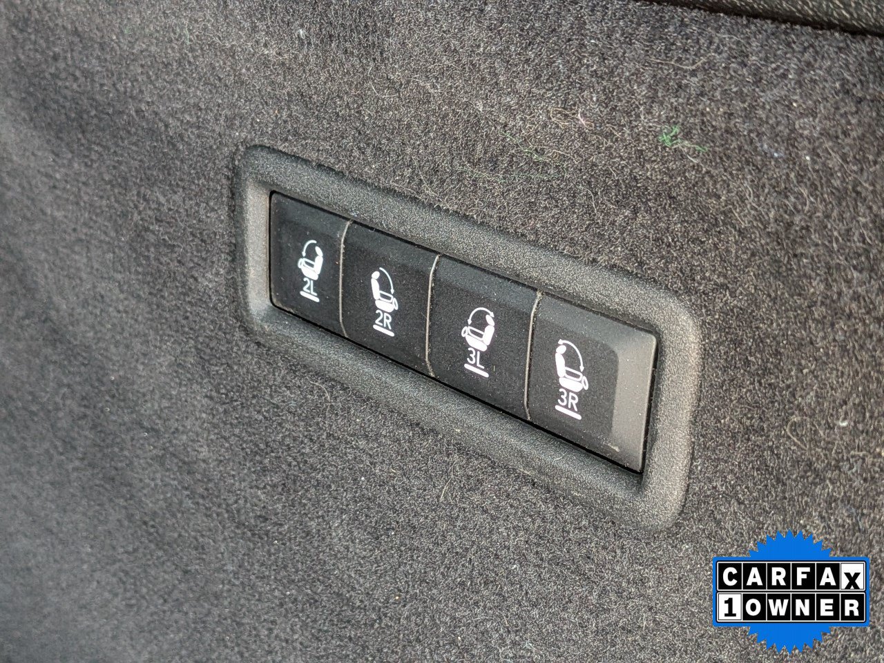 Used 2024 Jeep Grand Wagoneer L Series III AWD/4WD image 15