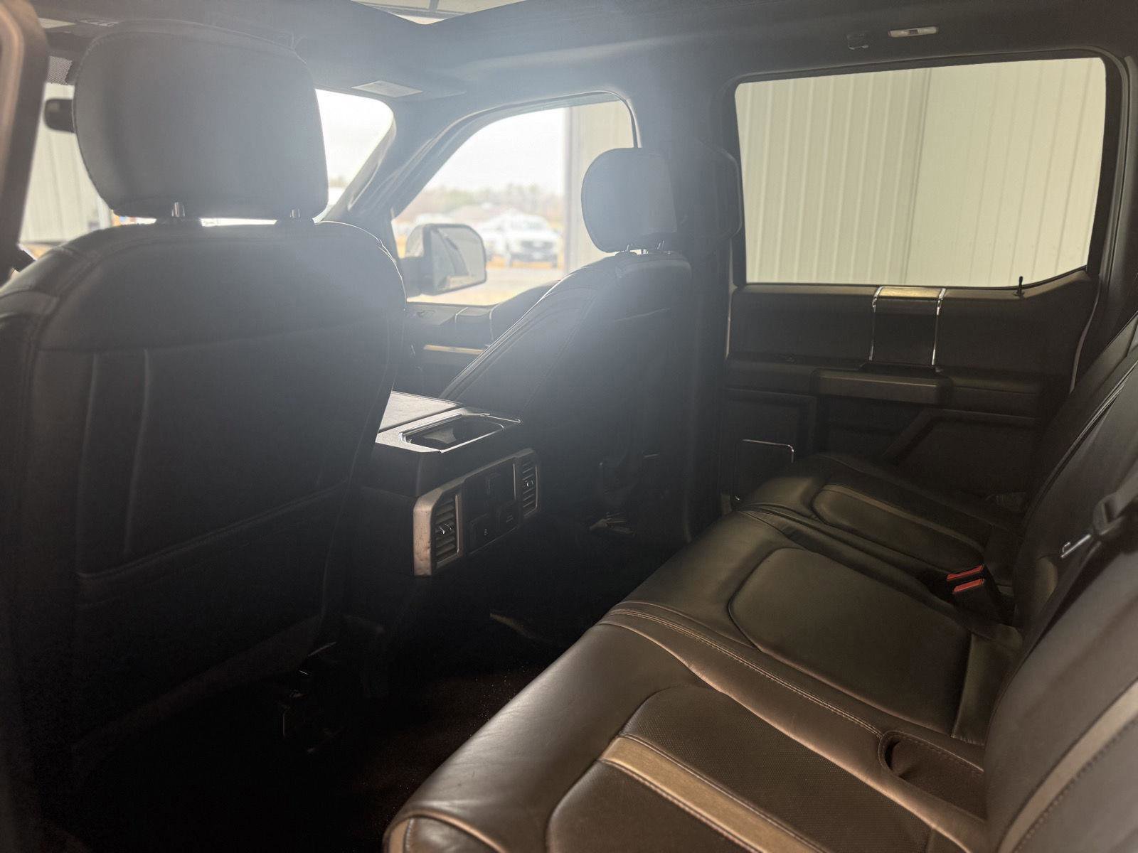 Certified 2019 Ford F150 Platinum w/ Equipment Group 701A Luxury image 30