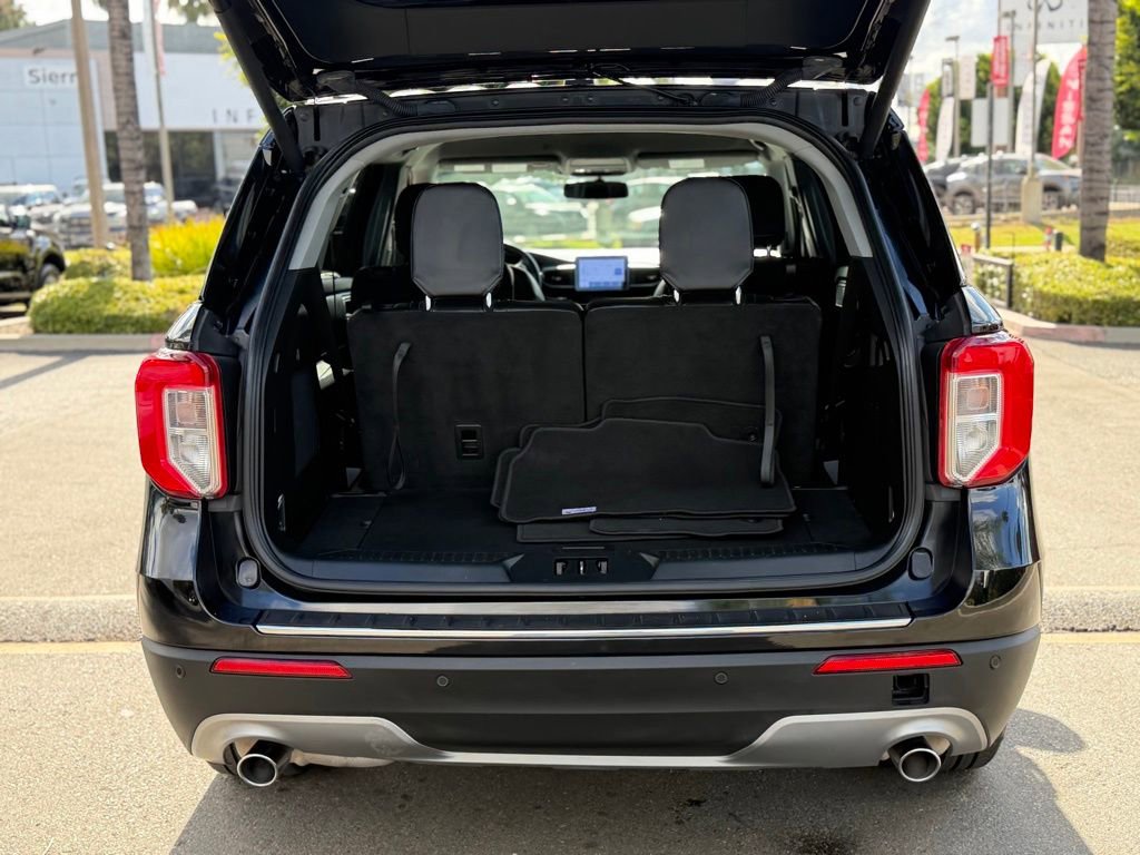 Certified 2023 Ford Explorer Limited RWD image 16