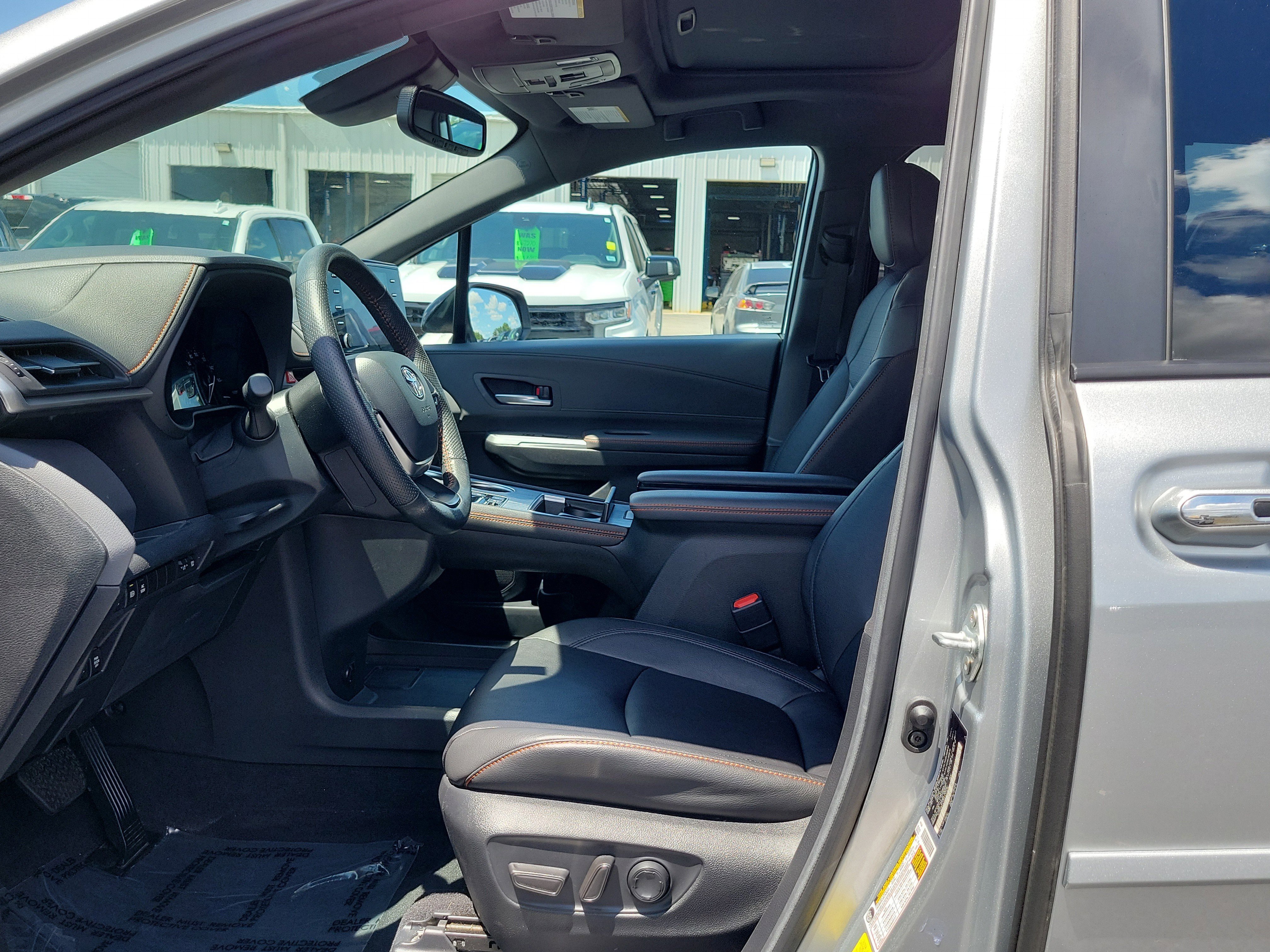 Used 2024 Toyota Sienna XSE w/ XSE Plus Package AWD/4WD image 20