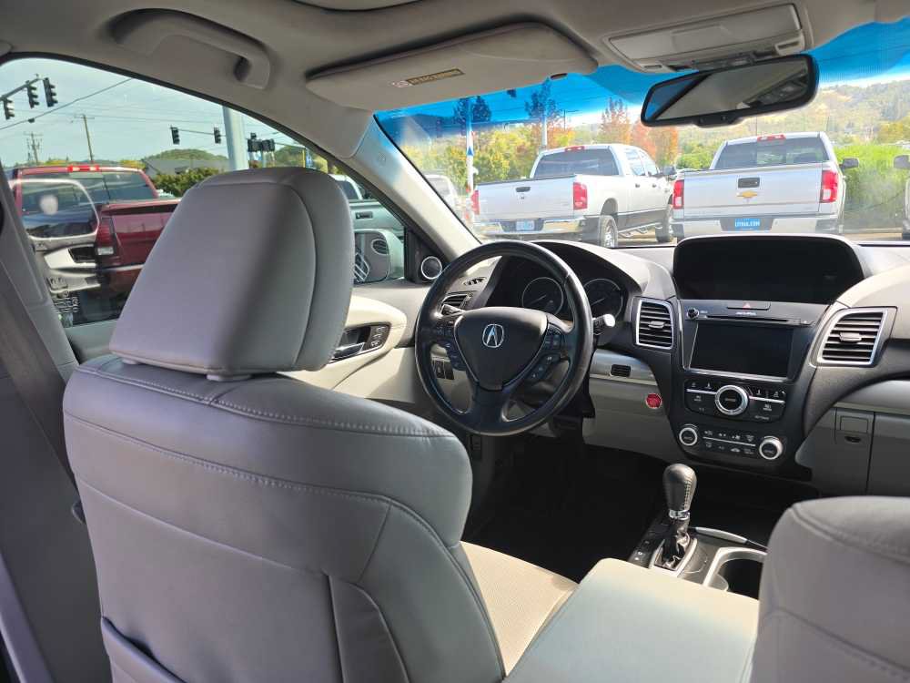 Used 2018 Acura RDX w/ Technology Package AWD/4WD image 9