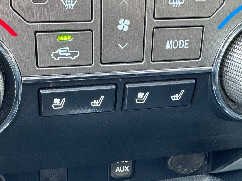 Used 2019 Toyota Tundra Platinum AWD/4WD image 37