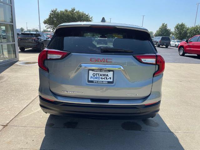 Used 2024 GMC Terrain SLE AWD/4WD image 6