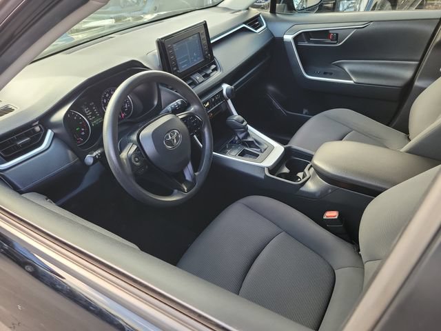 Used 2019 Toyota RAV4 LE w/ Carpet Mat Package FWD image 3