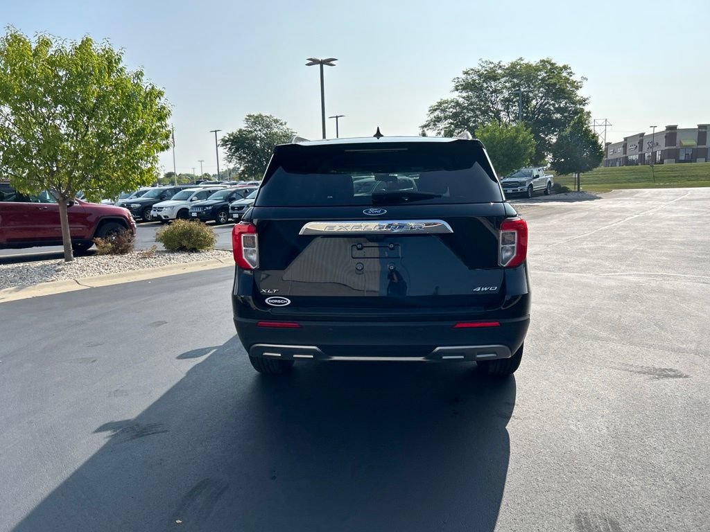 Certified 2023 Ford Explorer XLT w/ Equipment Group 202A AWD/4WD image 8