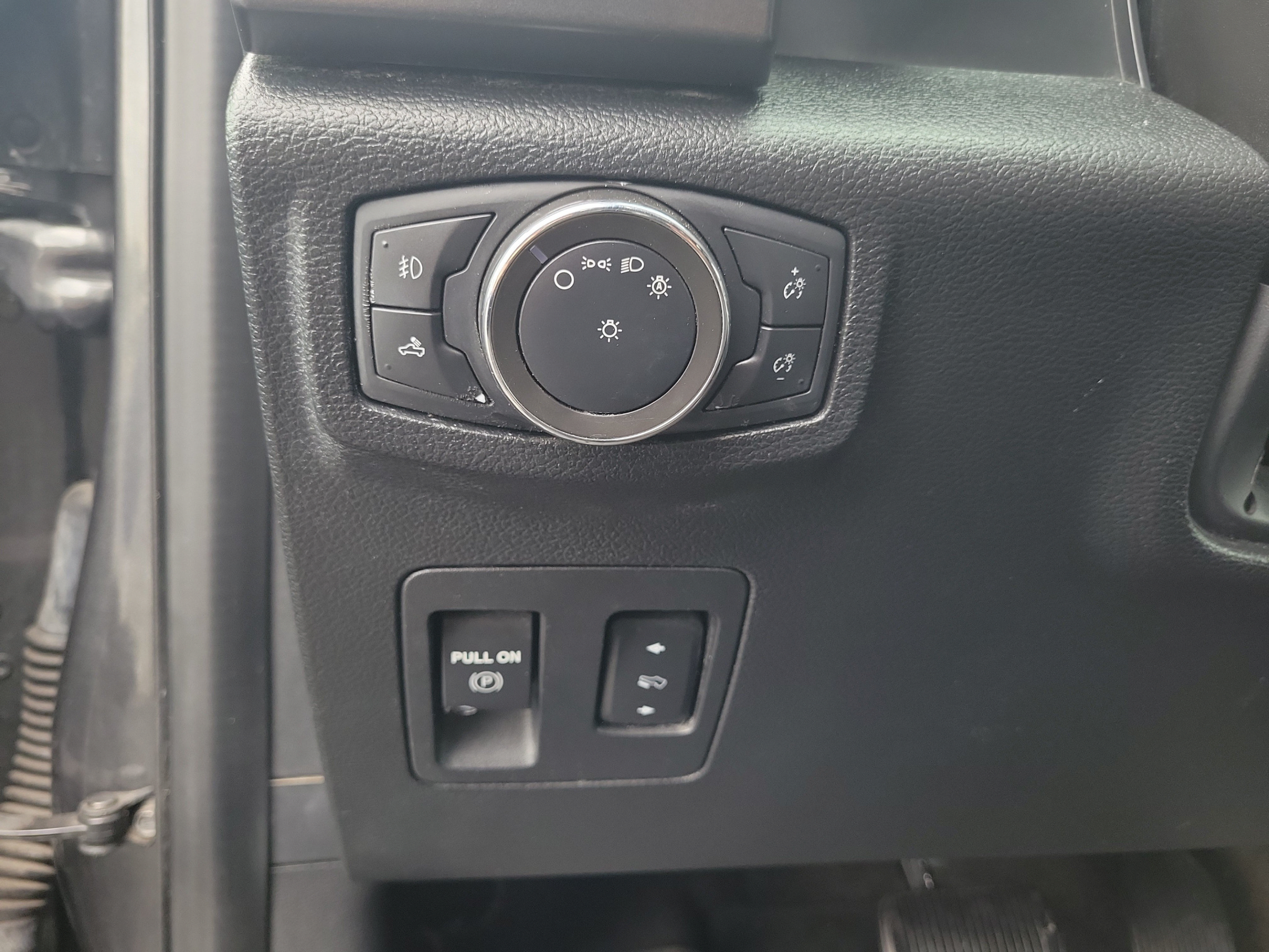 Certified 2020 Ford F150 XLT w/ Equipment Group 302A Luxury AWD/4WD image 19