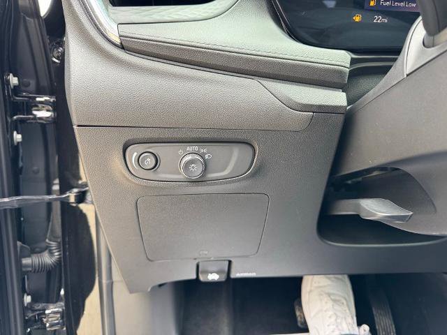 Used 2024 Buick Encore GX Avenir image 23