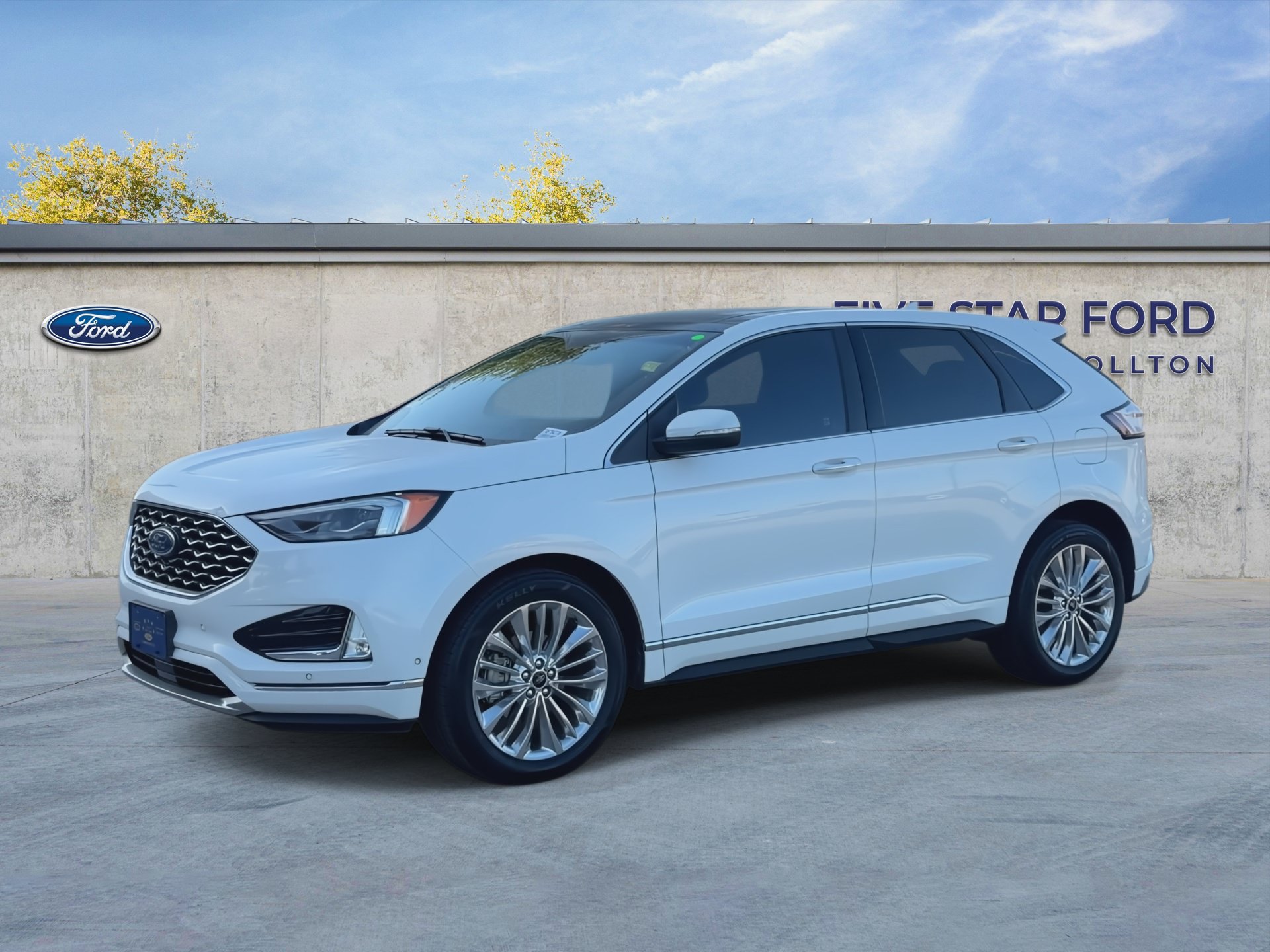 Certified 2020 Ford Edge Titanium w/ Equipment Group 301A FWD image 4
