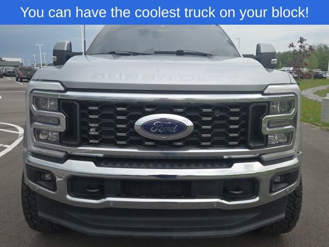 Certified 2023 Ford F450 Lariat w/ Lariat Ultimate Package AWD/4WD image 3