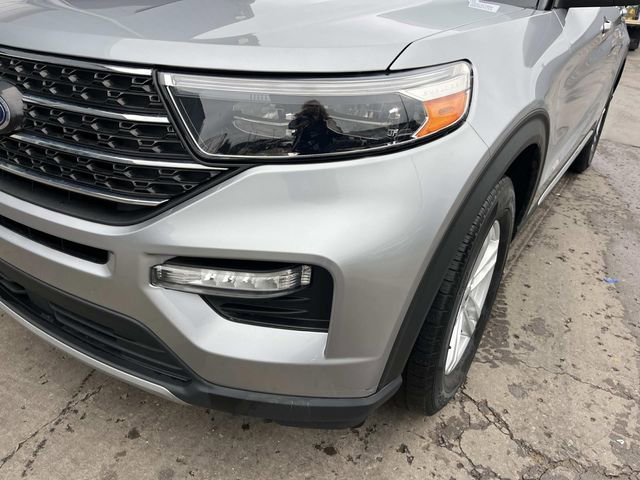 Certified 2022 Ford Explorer XLT w/ Equipment Group 202A image 9