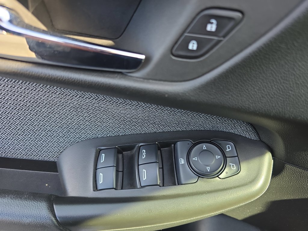Used 2025 Chevrolet TrailBlazer LT AWD/4WD image 19
