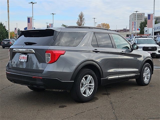 Certified 2022 Ford Explorer XLT image 4