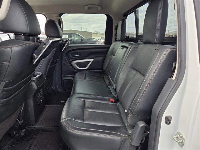 Used 2019 Nissan Titan SL w/ Chrome Package image 13