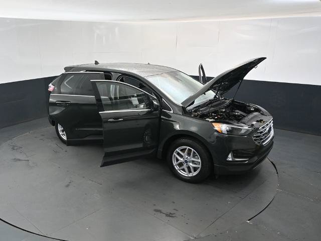 Certified 2022 Ford Edge SEL w/ Convenience Package AWD/4WD image 17