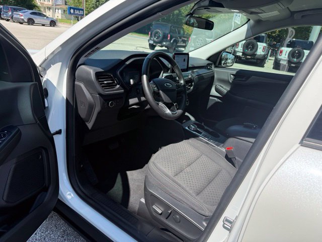 Certified 2023 Ford Escape Active FWD image 22
