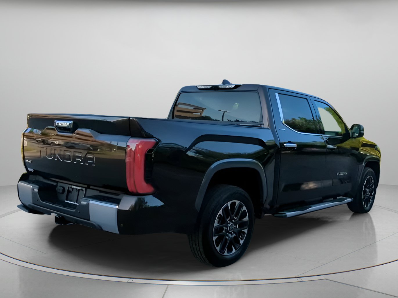 Used 2023 Toyota Tundra Limited AWD/4WD image 27