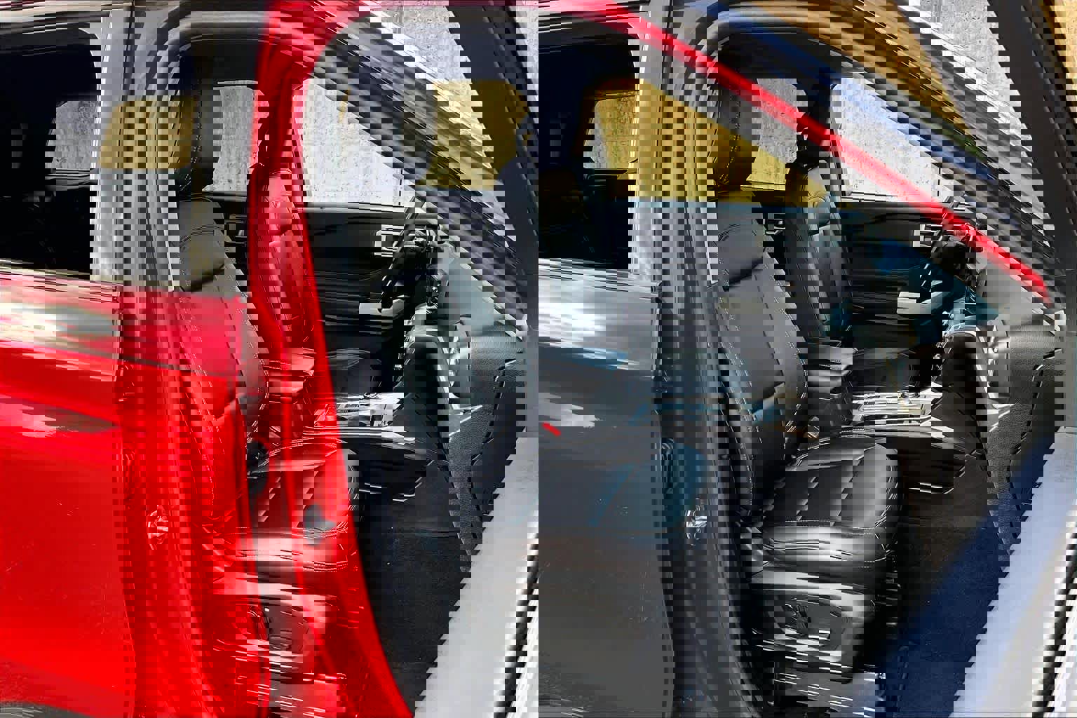 Certified 2022 Ford Explorer XLT w/ Equipment Group 202A image 12