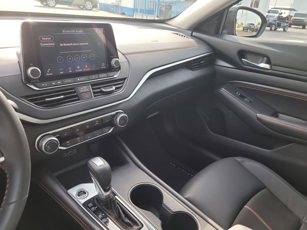 Used 2022 Nissan Altima 2.5 SR w/ Midnight Edition Package FWD image 20